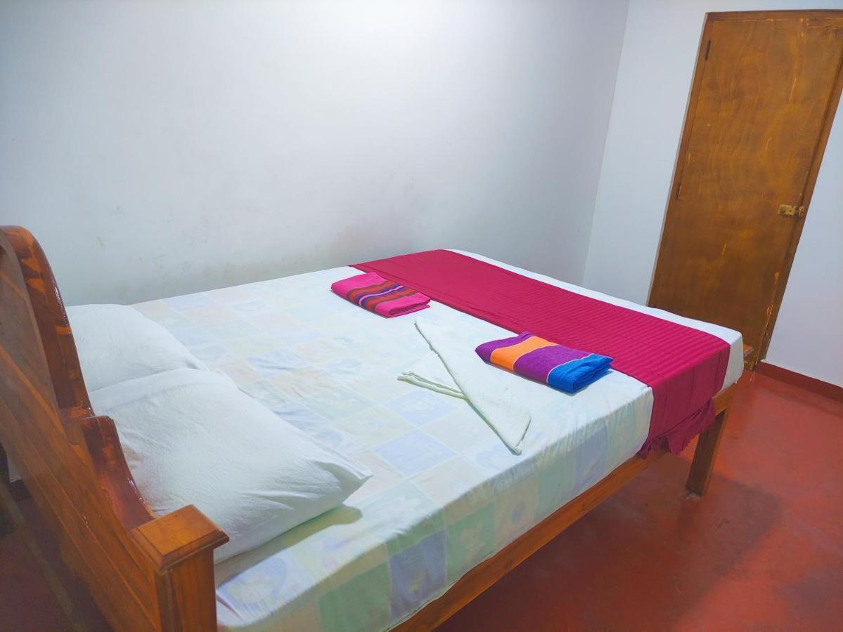 Deer Garden Guest Hotel Polonnaruwa Bagian luar foto