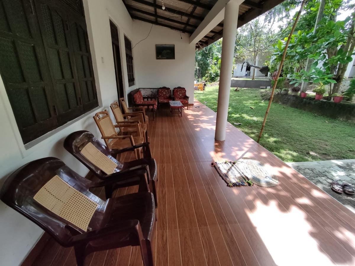 Deer Garden Guest Hotel Polonnaruwa Bagian luar foto