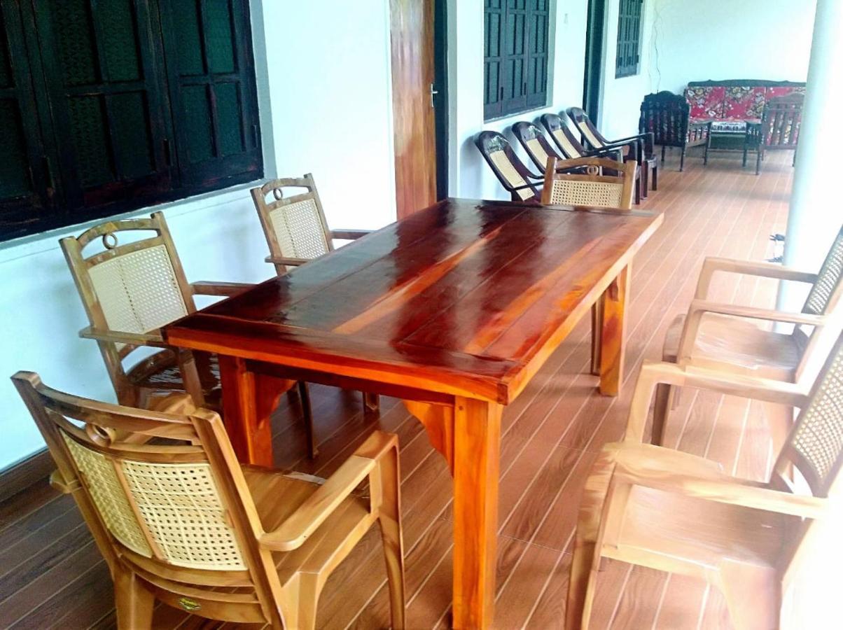 Deer Garden Guest Hotel Polonnaruwa Bagian luar foto
