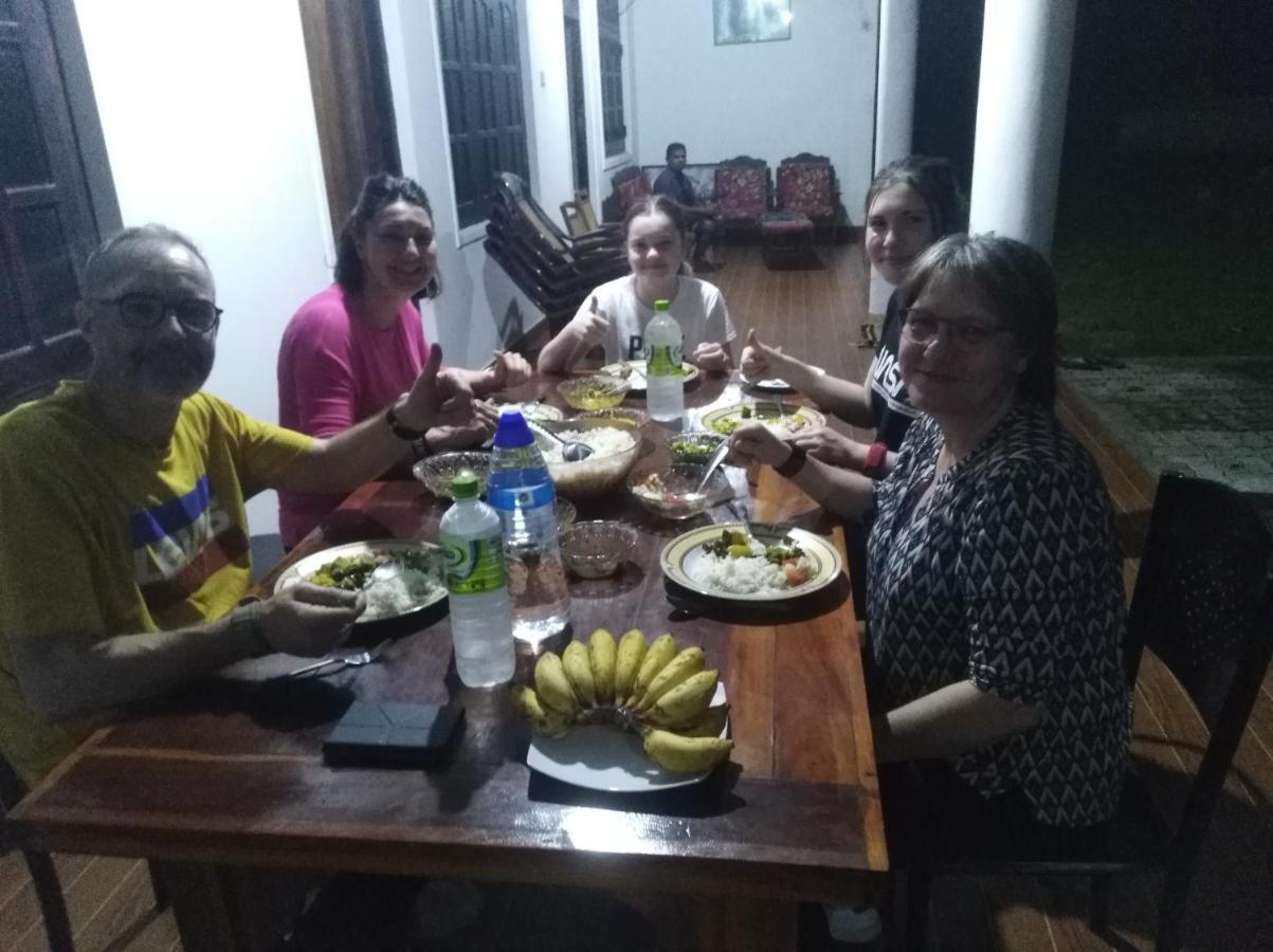 Deer Garden Guest Hotel Polonnaruwa Bagian luar foto